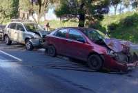 El accidente de tránsito obligó a un cierre parcial de la avenida Simón Bolívar. 
