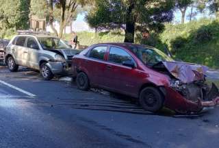 El accidente de tránsito obligó a un cierre parcial de la avenida Simón Bolívar. 