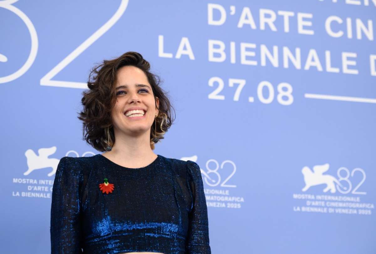 La pel&iacute;cula tuvo su estreno mundial en la secci&oacute;n Orizzonti de la Bienal de Venecia 2025.
