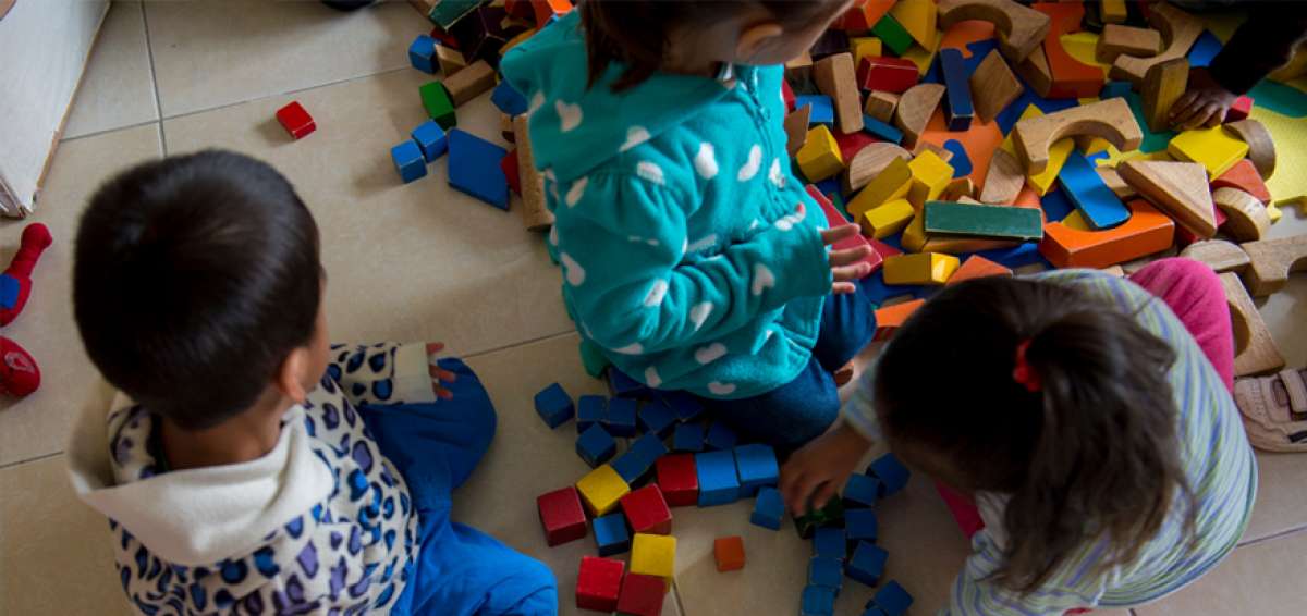 El proyecto contempla el trabajo con ni&ntilde;os de 1 y 2 a&ntilde;os en estimulaci&oacute;n temprana y de tareas dirigidas con chicos de entre 6 y 12 a&ntilde;os.