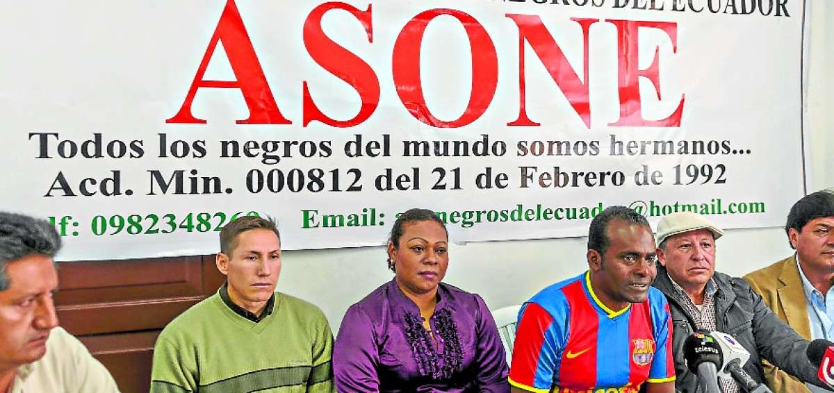 L&iacute;deres de la Asociaci&oacute;n de Negros del Ecuador y otros grupos sociales anunciaron ayer su respaldo a Moreno.