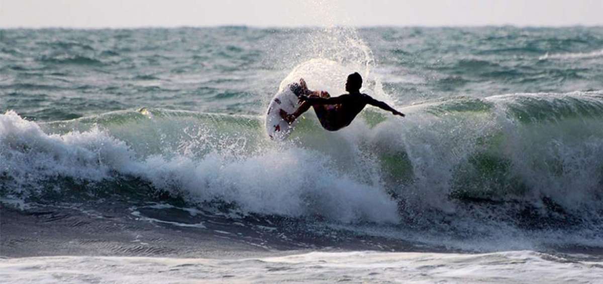 El ecoturismo y las excelentes olas para surfistas son algunas de las principales ofertas de este sitio tur&iacute;stico.