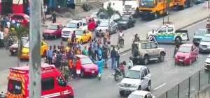 Un triple choque se registr&oacute; en la entrada del Trinipuerto. Hubo un herido. 