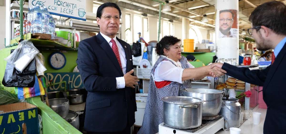 Los recorridos se intensifican a menos de un mes de las elecciones