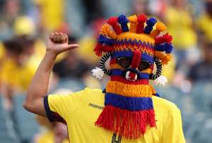 &iexcl;Vamos, Ecuador! El Diablo Huma presente en el estadio de Filadelfia en el partido Ecuador vs. Costa de Marfil