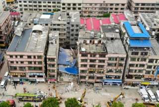 Casi 20 atrapados y 39 desaparecidos tras el colapso de un edificio en China