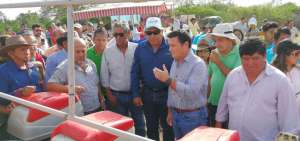 El ministro de Agricultura y Ganader&iacute;a (S), H&eacute;ctor Romero, socializ&oacute; los ben&eacute;ficos con los productores de Playas.