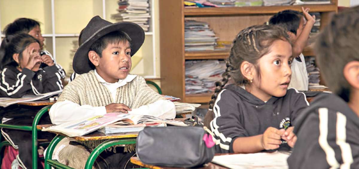 La educaci&oacute;n para el cambio social genera preguntas antes que respuestas, instiga hacia la investigaci&oacute;n y la experimentaci&oacute;n. Foto: cortes&iacute;a Ministerio de Educaci&oacute;n
