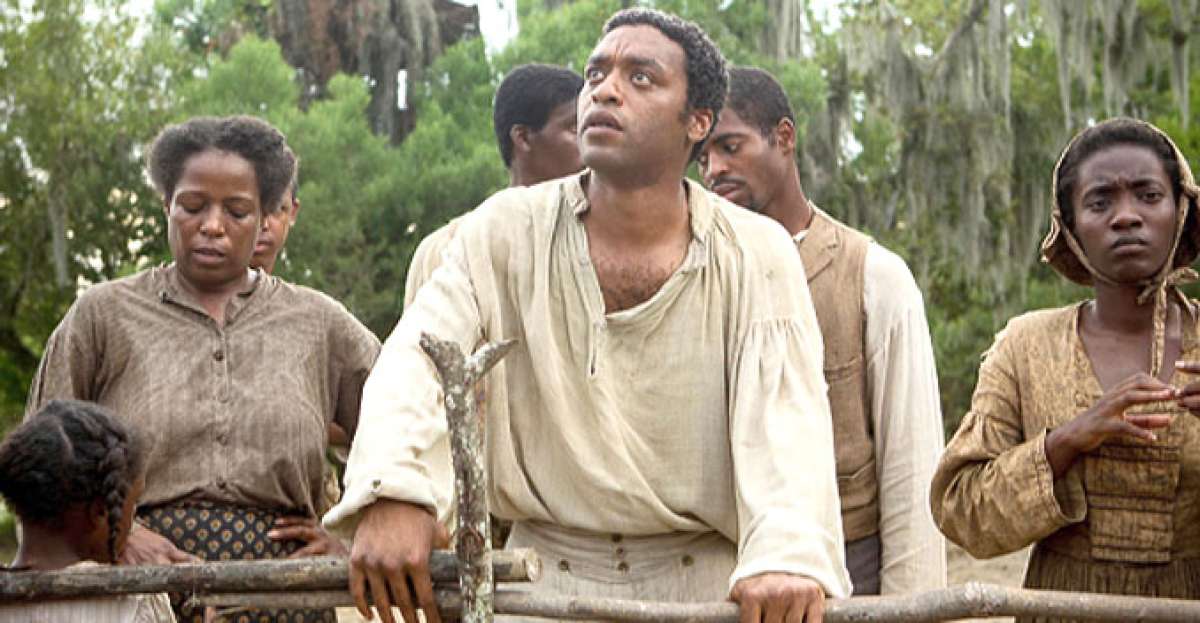 La cinta de McQueen cuenta la vida del m&uacute;sico afrodescendiente Salomon Northup, que en 1841 fue secuestrado y vendido como esclavo en su propio pa&iacute;s, Estados Unidos. Foto: Internet