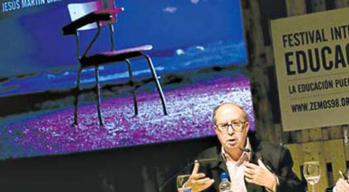 Su obra m&aacute;s relevante es De los medios a las mediaciones, en la que mira el otro lado del proceso de la comunicaci&oacute;n llamado recepci&oacute;n. Foto: Internet