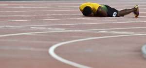 A Bolt un calambre lo &lsquo;domin&oacute;&rsquo; en su despedida