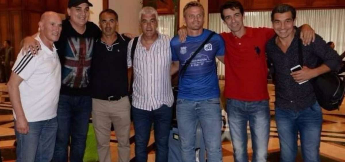 Carlos Miori (izq.), Carlos Alberto Ju&aacute;rez, Marcelo Ben&iacute;tez, Omar De Felippe, Cristhian Nasuti, Ariel Graziani y Marcelo Morales constan entre los invitados.  