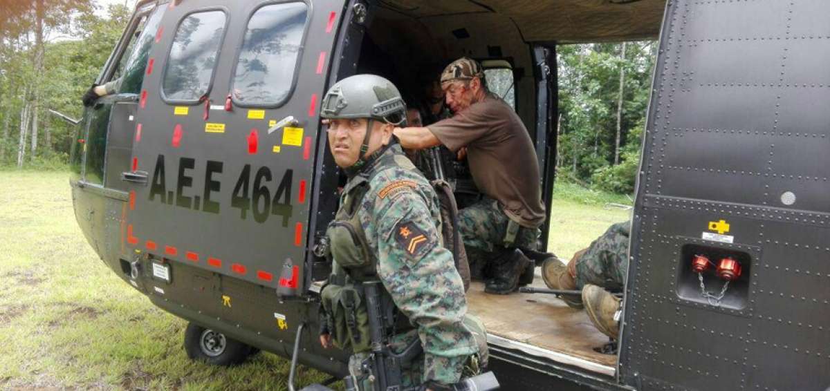 Luego de la detonaci&oacute;n del artefacto explosivo los militares fueron atacados con tiros de fusil y morteros por parte de las fuerzas irregulares de Colombia.
