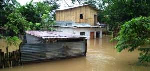 Lluvias ocasionan emergencias en Sto. Domingo y Esmeraldas