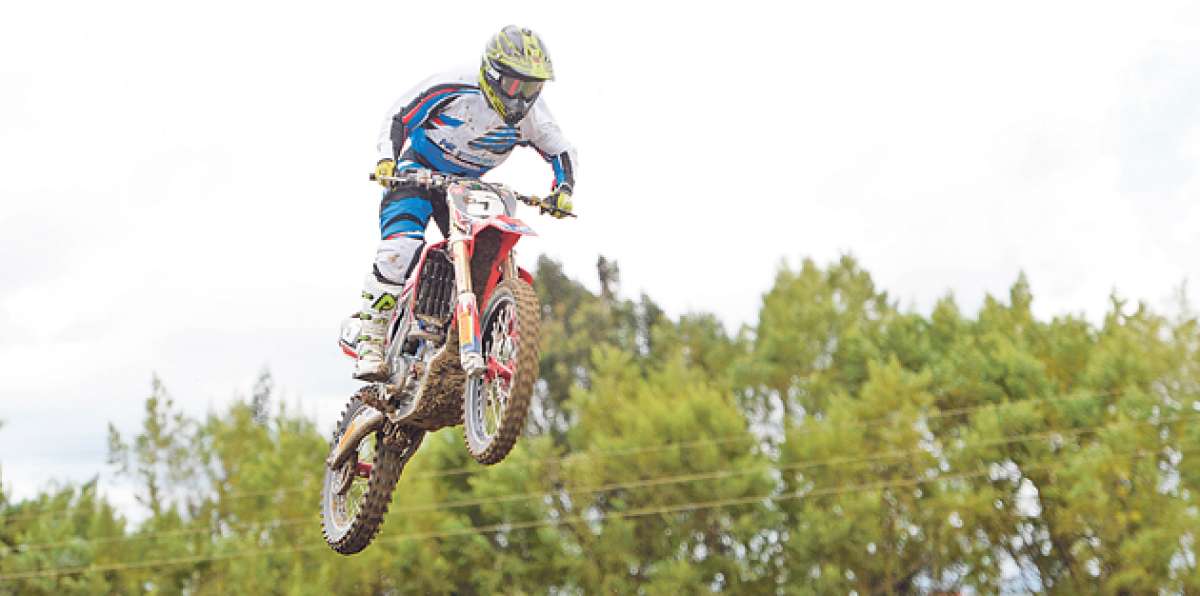 Despu&eacute;s de 10 a&ntilde;os se vuelve a desarrollar en Cuenca el campeonato internacional de motocross. Foto: Fernando Machado / El Tel&eacute;grafo