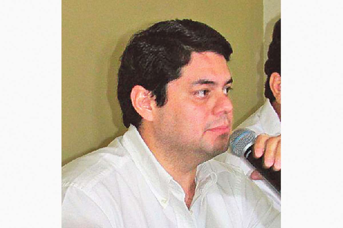 Municipio de Machala ya matricula veh&iacute;culos en el exaeropuerto