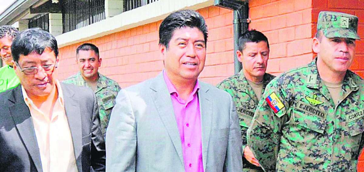 Jorge Yunda, actual presidente de El Nacional, (c) termina su per&iacute;odo a mediados de diciembre.