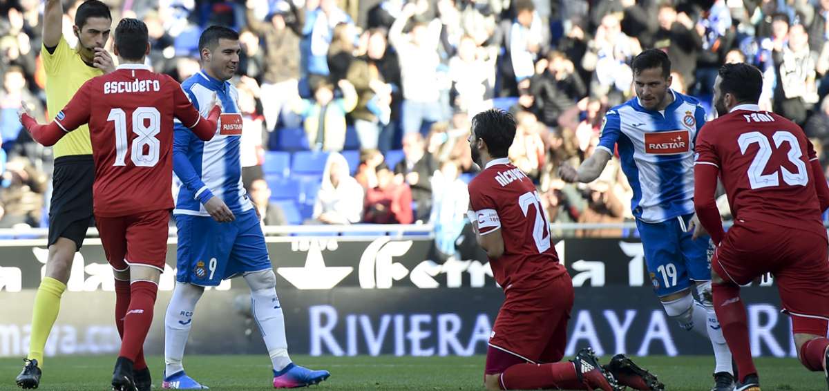 Sevilla cae ante el Espanyol (3-1) y cede segundo puesto a Barcelona