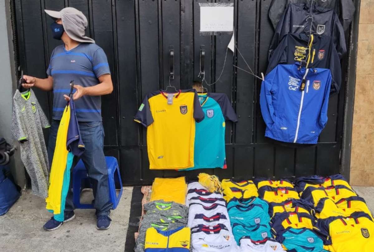 En los alrededores del estadio Rodrigo Paz ya se vive un ambiente tricolor