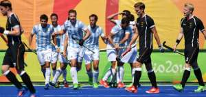 Argentina tiene asegurado ya ganar la primera medalla ol&iacute;mpica de hockey masculino de su historia.