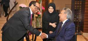 El Presidente del Ecuador se reuni&oacute; con directivos de la Fundaci&oacute;n Catar y del Centro Al Shafallah para Personas con Discapacidad en Doha.