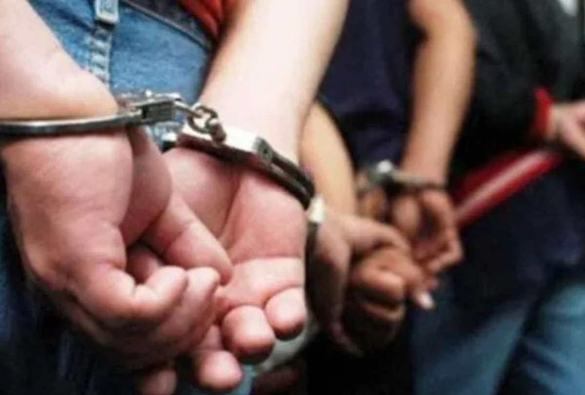 Václav S. y Magda V., requeridos por estafa en la República Checa, fueron localizados en la calle Larga de Cuenca gracias a un operativo coordinado entre Policía Nacional, Fiscalía e Interpol. 