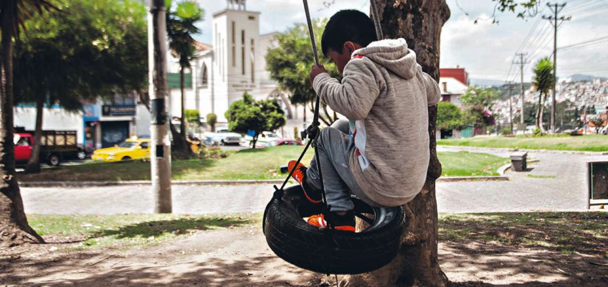 Una alternativa para los neum&aacute;ticos usados es emplearlos como juegos infantiles en los parques del pa&iacute;s.