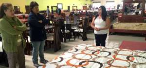 Huambal&oacute; acoge feria del mueble