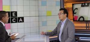F&aacute;nder Falcon&iacute; (der.) durante el programa.