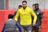 Francisco Fydriszewski, durante un entrenamiento de Aucas, en Chillogallo