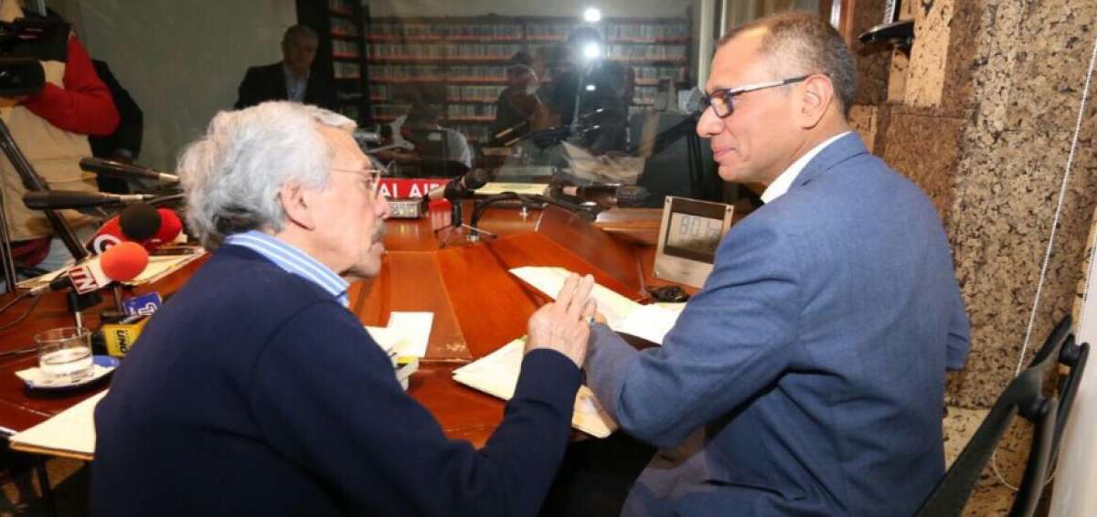 Diego Oquendo (i) entrevist&oacute; esta ma&ntilde;ana al vicepresidente Jorge Glas. 
