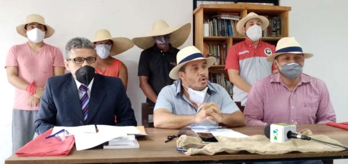 Campesinos presentan demanda contra las medidas econ&oacute;micas anunciadas por el Ejecutivo