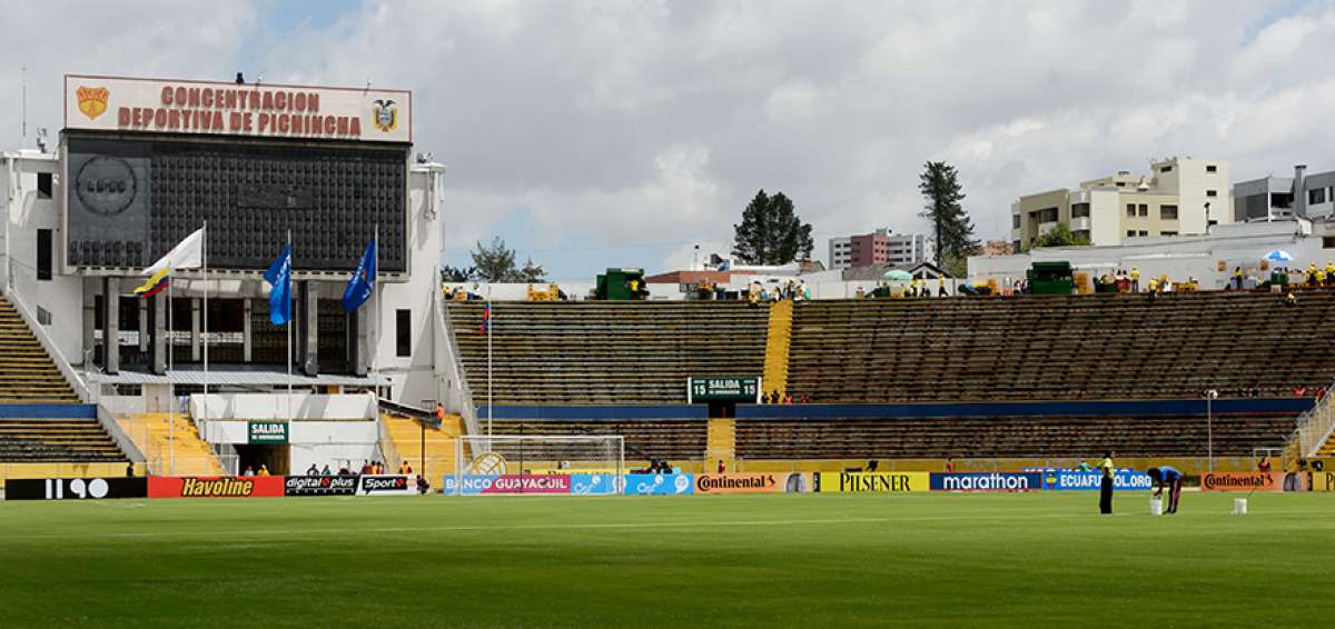 El estadio Ol&iacute;mpico Atahualpa ha albergado los partidos de la Selecci&oacute;n Ecuatoriana de F&uacute;tbol en las Eliminatorias Sudamericanas mundialistas.