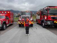 Mujeres bomberas de Quito realizaron una demostración de su trabajo por el Día Internacional de la Mujer