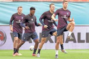 Los ingleses se entrenan hace una semana en Miami para adaptarse al clima caluroso de Manaos, Brasil. Foto: EFE