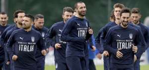 Italia afronta primer asalto ante Suecia con el miedo de quedar fuera del Mundial