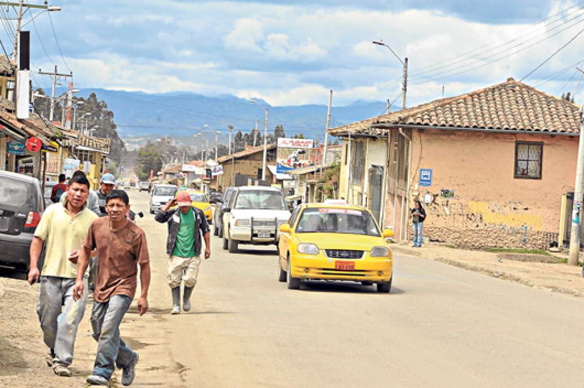 La avenida Ord&oacute;&ntilde;ez Lasso es considerada un eje importante para el ingreso a la ciudad de Cuenca. Foto: Jos&eacute; Luis Llivisaca/ El Tel&eacute;grafo