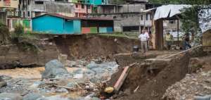 Santo Domingo pide constar en la Ley de Solidaridad por desbordamiento de r&iacute;os y terremoto