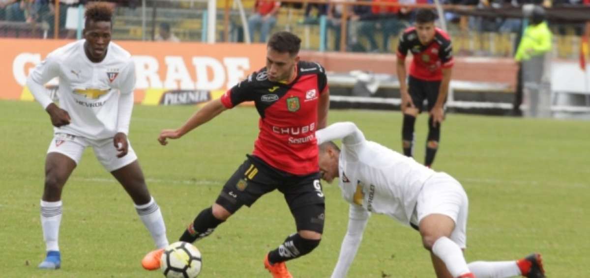 Emmanuel Mart&iacute;nez rechaz&oacute; otras propuestas por jugar en Barcelona