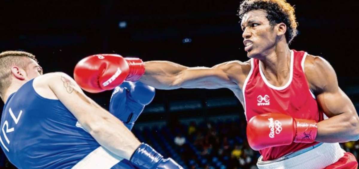 Seis boxeadores nacionales de &eacute;lite se entrenan en Portoviejo