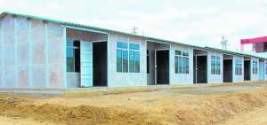Las primeras viviendas en Manta ya est&aacute;n construidas. Las casas est&aacute;n dise&ntilde;adas para familias de estratos medio y bajo, que necesiten una vivienda propia.