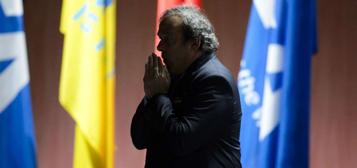 Platini pierde su batalla ante el TAS y dimite como presidente de UEFA