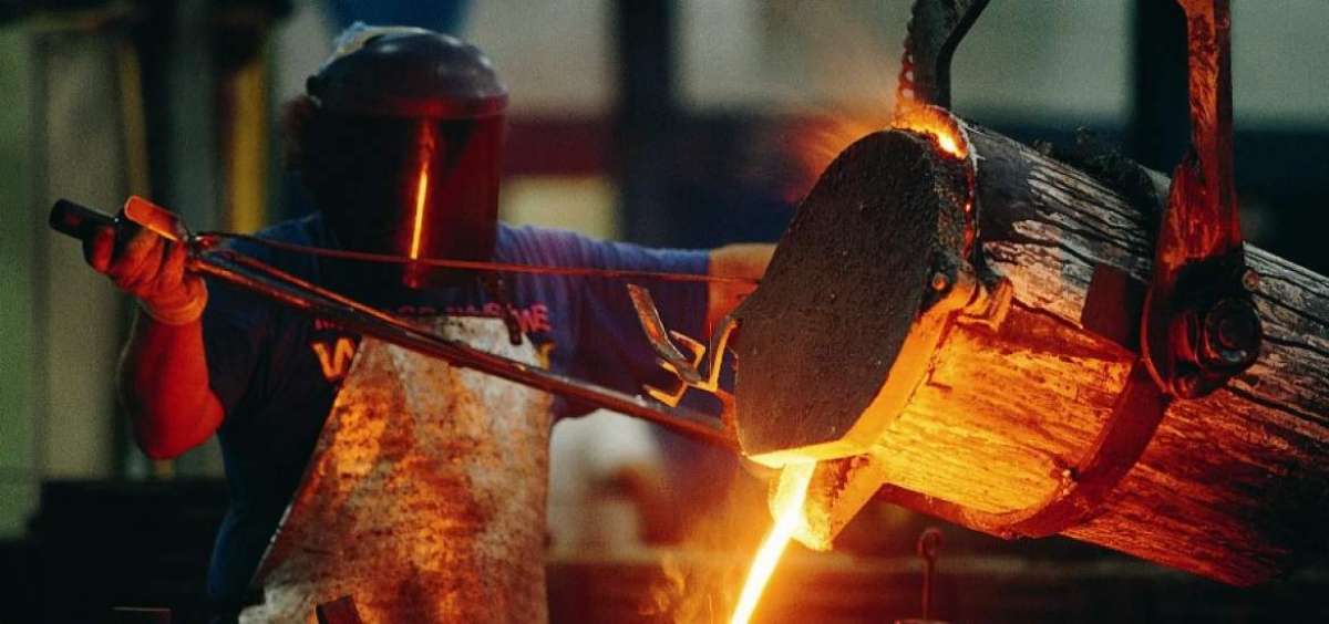 Chile recorta $ 540 millones presupuesto de 2016 por ca&iacute;da del precio del cobre