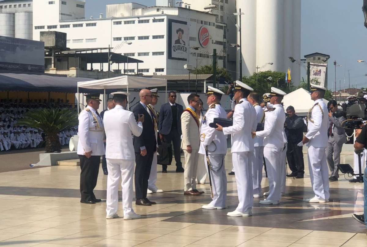 El presidente Daniel Noboa participó de la ceremonia por los 83 años del combate de Jambelí.