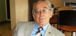 El historiador y cr&iacute;tico literario Hern&aacute;n Rodr&iacute;guez Castelo falleci&oacute; este lunes