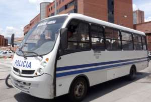 El Gobierno asegura que el traslado busca proteger sus vidas.