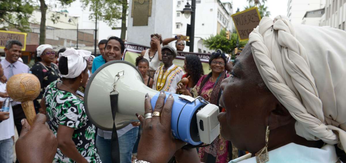 El D&iacute;a Nacional del Pueblo Afroecuatoriano fue celebrado en Guayaquil. El colectivo visit&oacute; el monumento de las calles Pedro Carbo y Clemente Ball&eacute;n.