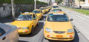 Estudio habilita legalizaci&oacute;n de taxis