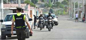 Desde el 6 de julio, la presencia policial es permanente.