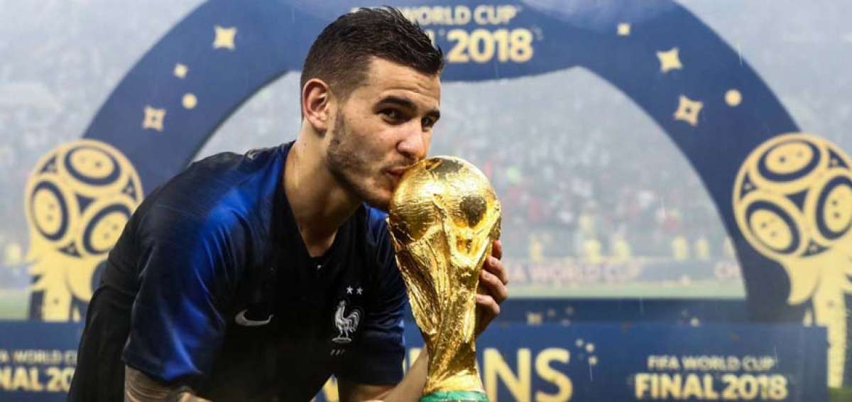 El Bayern anuncia el fichaje de Lucas por m&aacute;s de $80 millones